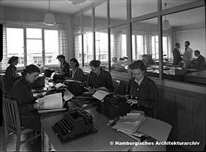 Um 1955